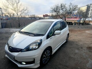 2011 Honda Fit II, белый, 1035000 рублей, вид 2