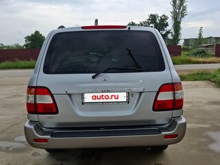 2007 Toyota Land Cruiser 100 Series Рестайлинг 2, серебристый, 5600000 рублей, вид 4