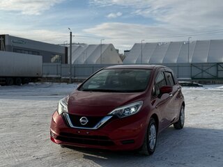 2017 Nissan Note e-Power II Рестайлинг, красный, 1150000 рублей, вид 4