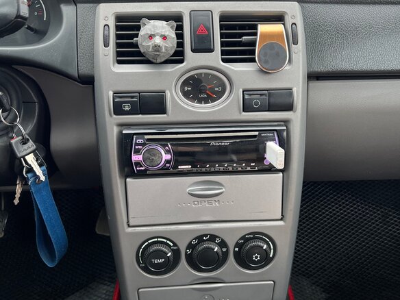 2008 Lada (ВАЗ) Priora I, красный, 400000 рублей - вид 15