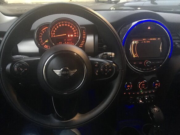 2016 Mini Hatch Cooper S III (F55/F56), серебристый - вид 6