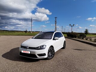 2014 Volkswagen Golf VII, белый, 1340000 рублей, вид 3