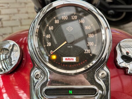 2013 Harley-Davidson Dyna Super Glide, красный, 1300000 рублей, вид 2