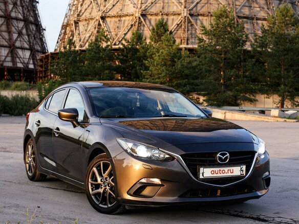 2015 Mazda 3 III (BM), серый, 1430000 рублей - вид 1