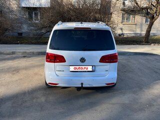 2012 Volkswagen Touran I Рестайлинг 2, белый, 849999 рублей, вид 4