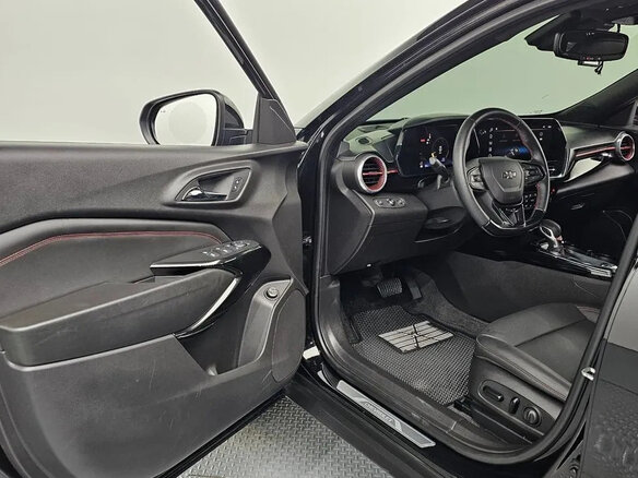 2023 Chevrolet Trax II, белый - вид 12
