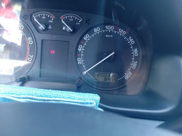 2008 Skoda Octavia I (A4) Рестайлинг, серебристый, 700000 рублей - вид 5