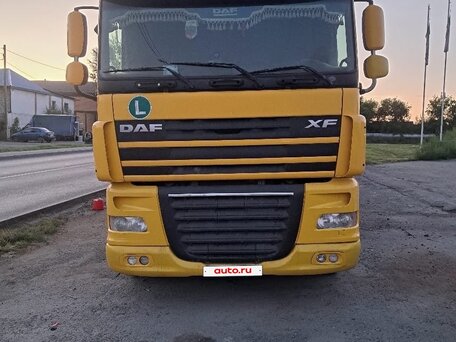 2010 DAF XF 105, жёлтый, 5500000 рублей, вид 2
