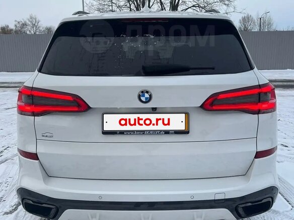 2019 BMW X5 30d IV (G05/G18), белый, 7000000 рублей - вид 1