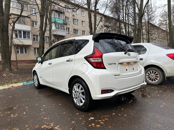 2019 Nissan Note e-Power II Рестайлинг, белый, 1490000 рублей - вид 5