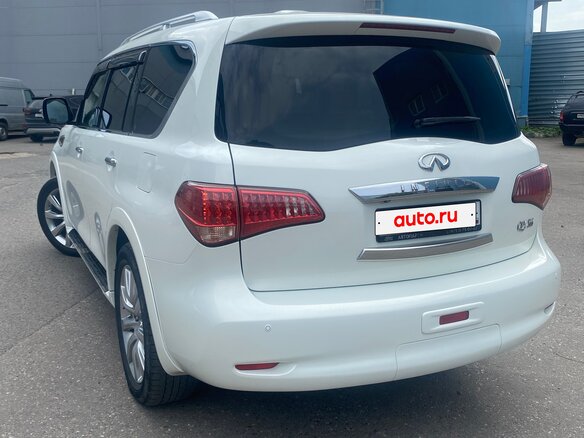 2012 Infiniti QX56 II, белый, 1900000 рублей - вид 3