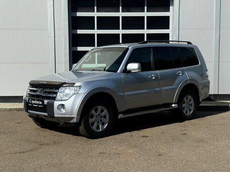 Mitsubishi Pajero IV