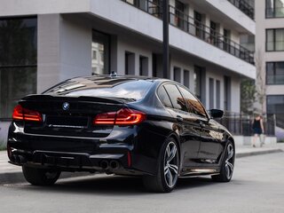 2017 BMW 5 серии 520d VII (G30/G31/G38), чёрный, 2500000 рублей, вид 4