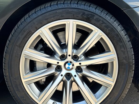 2020 BMW 5 серии 530i xDrive VII (G30/G31/G38) Рестайлинг, серый, 4500000 рублей - вид 8