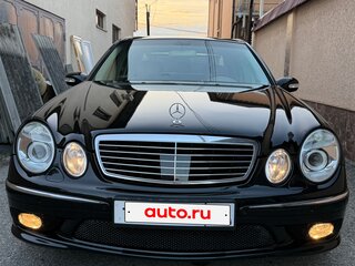 2004 Mercedes-Benz E-Класс 320 III (W211, S211), чёрный, 1550000 рублей, вид 3