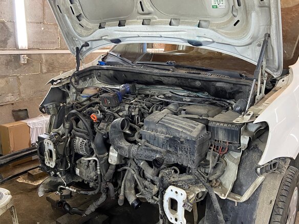2011 Volkswagen Caddy, белый, 1000000 рублей - вид 14