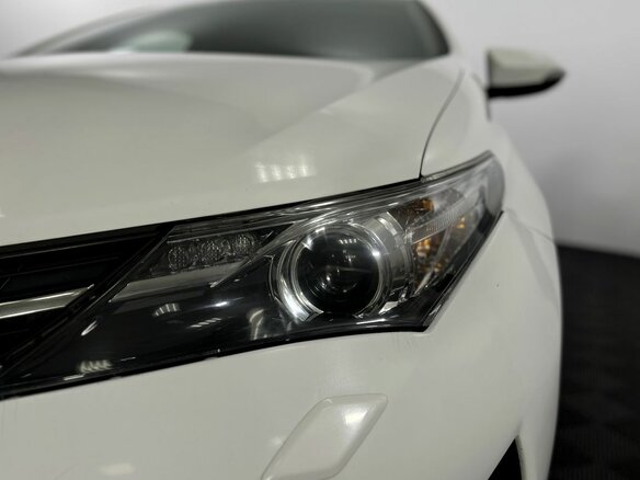 2013 Toyota Auris II, белый - вид 17
