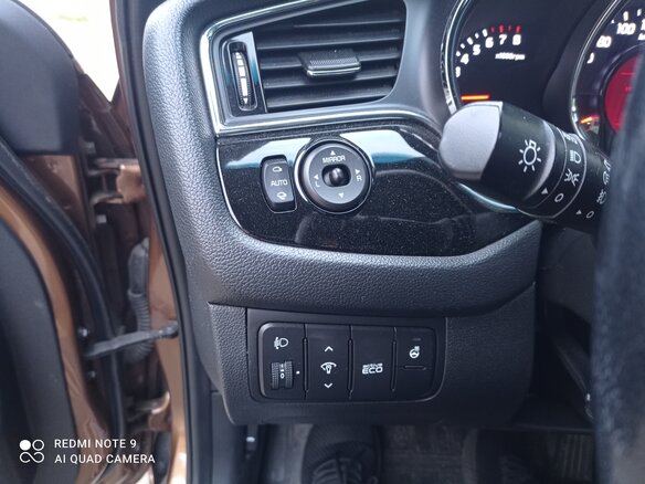 2016 Kia Ceed II Рестайлинг, коричневый, 1555000 рублей - вид 17