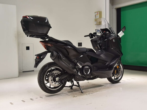 2025 Yamaha TMAX, чёрный, 1400000 рублей - вид 4