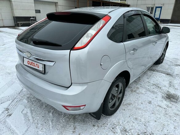 2008 Ford Focus II Рестайлинг, серебристый, 588000 рублей - вид 2