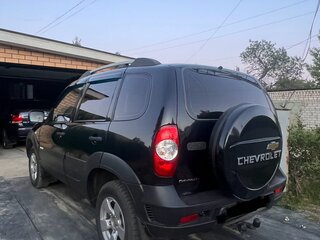 2013 Chevrolet Niva I Рестайлинг, чёрный, 599000 рублей, вид 4