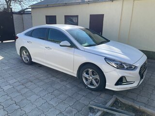 2017 Hyundai Sonata VII (LF) Рестайлинг, белый, 1600000 рублей, вид 2