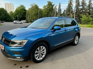 2019 Volkswagen Tiguan II, голубой, 2050000 рублей, вид 2