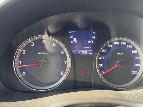 2014 Hyundai Solaris I, серебристый, 880000 рублей - вид 7