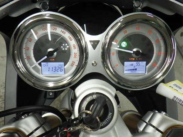 2022 Triumph Thruxton, чёрный, 1500000 рублей - вид 6