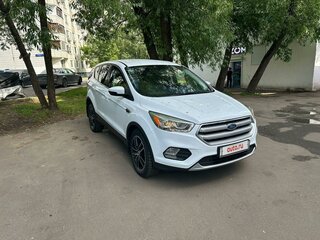 2016 Ford Kuga II Рестайлинг, белый, 1500000 рублей, вид 3