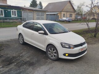 2013 Volkswagen Polo V, белый, 600000 рублей, вид 1