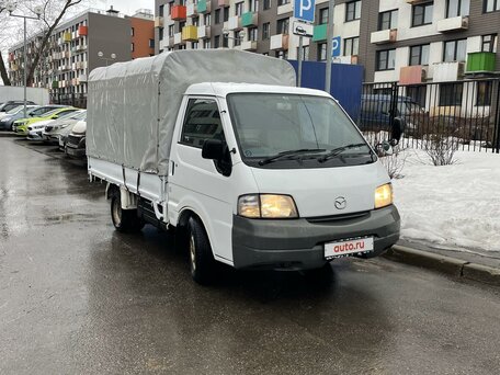 2003 Mazda Bongo, белый, 749000 рублей, вид 2