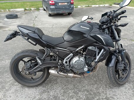 2017 Kawasaki Z 650, чёрный, 565000 рублей, вид 4