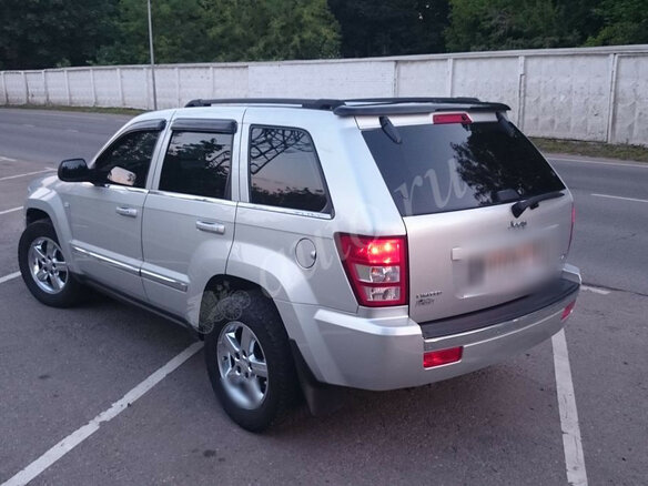 2006 Jeep Grand Cherokee III (WK), серебристый