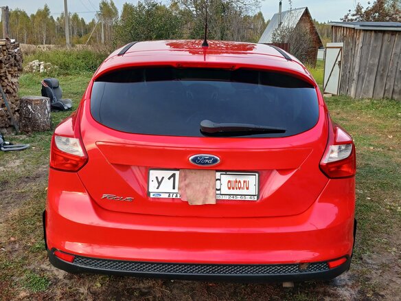2011 Ford Focus III, красный, 860000 рублей - вид 7