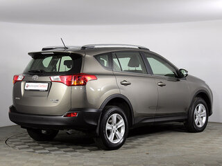 2014 Toyota RAV4 IV (XA40), коричневый, 2250000 рублей, вид 4