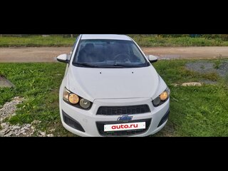 2012 Chevrolet Aveo II, белый, 550000 рублей, вид 2