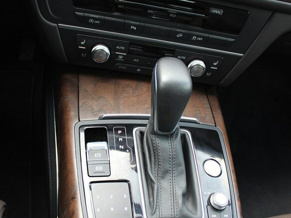 2016 Audi A6 allroad III (C7) Рестайлинг, белый - вид 17