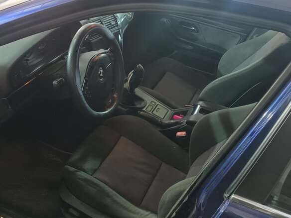 1996 BMW 5 серии 520i IV (E39), синий, 850000 рублей - вид 4