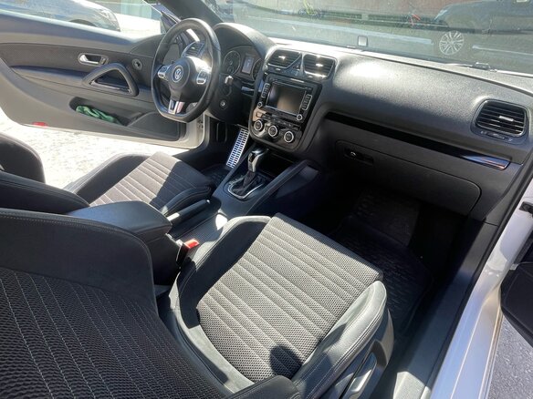 2013 Volkswagen Scirocco III, белый, 1800000 рублей - вид 14
