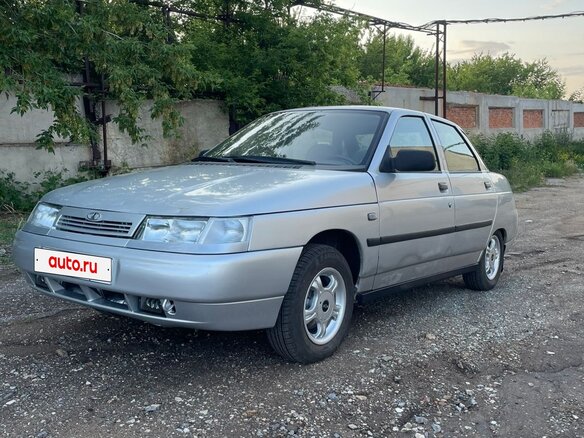 2002 Lada (ВАЗ) 2110, серебристый, 200000 рублей