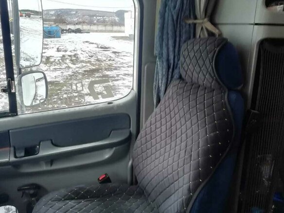 1998 Freightliner FLC, белый, 1200000 рублей - вид 8
