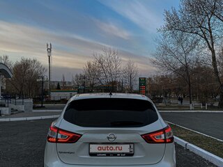 2014 Nissan Qashqai II, белый, 1850000 рублей, вид 4