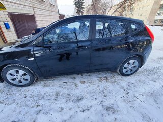 2015 Hyundai Solaris I Рестайлинг, чёрный, 900000 рублей, вид 5