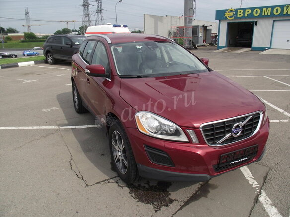 2011 Volvo XC60 I, пурпурный - вид 1