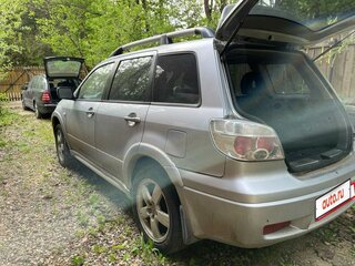 2007 Mitsubishi Outlander I, серый, 1150000 рублей, вид 2