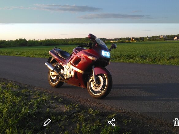 1995 Kawasaki ZZR 400, красный, 360000 рублей - вид 1
