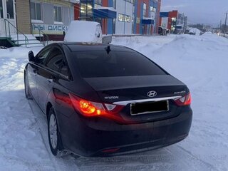 2012 Hyundai Sonata VI (YF), чёрный, 1100000 рублей, вид 4