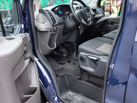2023 Ford Transit, синий, 7850000 рублей - вид 13