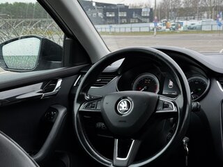 2017 Skoda Octavia III (A7) Рестайлинг, серебристый, 1060000 рублей, вид 2